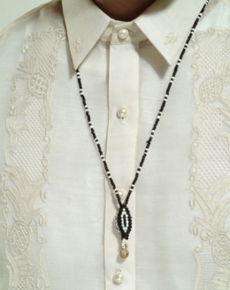  100284 Beaded necklace / Baliog 
